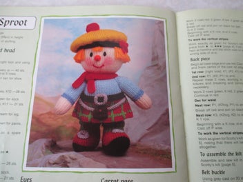 Listing 6 of 11 for Jean Greenhowe's Book - MacScarecrow Clan