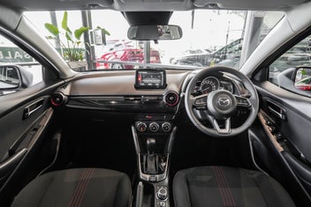 Mazda 2 2026 photo 4
