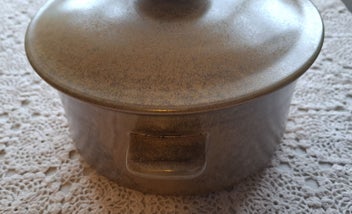 Listing 3 of 9 for Temuka Riverstone casserole - lovely condition with original lid