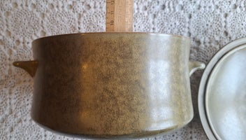 Listing 8 of 9 for Temuka Riverstone casserole - lovely condition with original lid