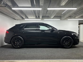 Audi Q8 2025 photo 5