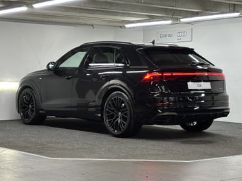Audi Q8 2025 photo 4