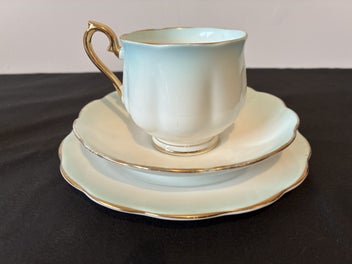 Listing 7 of 19 for $1 NO RESERVE Royal Albert Hampton 'Rainbow' English Bone China Cups & Tea Set