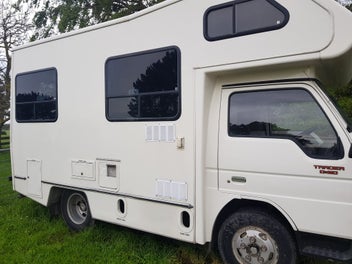 Ford Trader 1993 2.0T SWB Motorhome/Camper