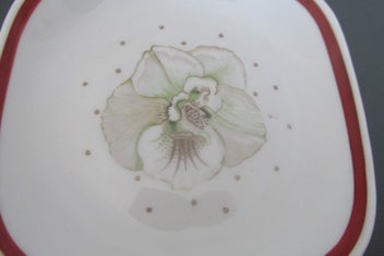 Listing 7 of 10 for TWO SMALL SUSIE COOPER PLATES