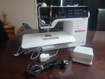 Listing 4 of 10 for Bernina 380 sewing machine