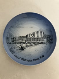 Listing 1 of 8 for Rare vintage Bing and Grondahl commemorative plate - Wellington Town Hall 1983