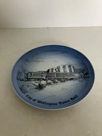 Listing 2 of 8 for Rare vintage Bing and Grondahl commemorative plate - Wellington Town Hall 1983