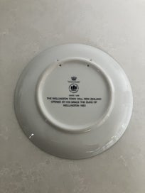 Listing 5 of 8 for Rare vintage Bing and Grondahl commemorative plate - Wellington Town Hall 1983