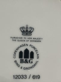 Listing 7 of 8 for Rare vintage Bing and Grondahl commemorative plate - Wellington Town Hall 1983