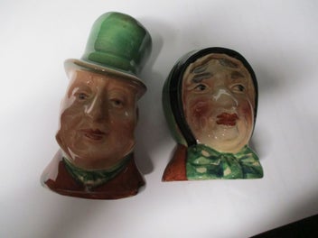 Listing 7 of 7 for *SH 843 - Beswick Collectable - Vintage Salt and Pepper Shaker - Made in England