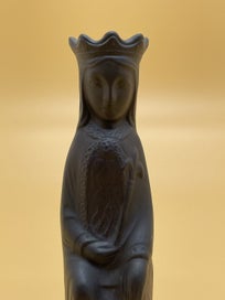 Listing 4 of 6 for Vintage Wedgwood Pottery black basalt King and Queen chess pieces