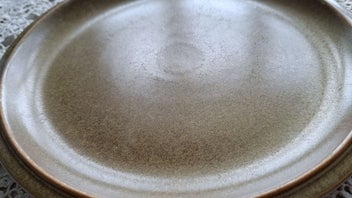 Listing 3 of 9 for 6 matching Temuka Riverstone lunch plates 24cms