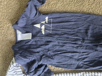 Listing 4 of 6 for 5x sleepsuits (0-6 months)