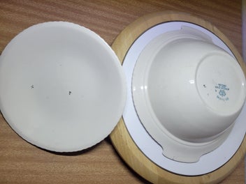 Listing 3 of 9 for Beautiful Old English Lidded Serving Dish