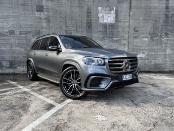 Mercedes-Benz Gls 450 D 2025 photo 2