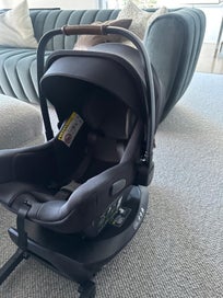 Listing 3 of 8 for Nuna Pipa Next Capsule & Next Swivel Base