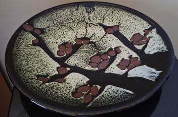 Listing 3 of 19 for +++ EXQUISITE POTTERY CHARGER/FOOTED PLATE +++