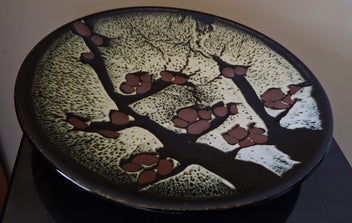 Listing 5 of 19 for +++ EXQUISITE POTTERY CHARGER/FOOTED PLATE +++