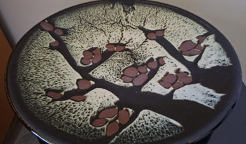 Listing 8 of 19 for +++ EXQUISITE POTTERY CHARGER/FOOTED PLATE +++