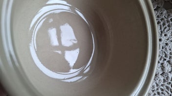 Listing 2 of 8 for Crown Lynn lidded ramekins x 4 - shape 5620 - 70s