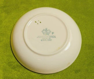 Listing 2 of 7 for JOHNSON BROTHERS "Friendly village" candy dishes