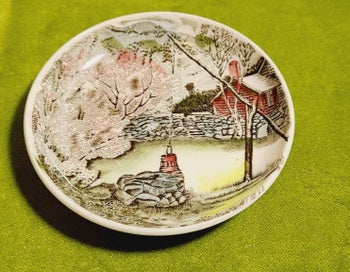 Listing 4 of 7 for JOHNSON BROTHERS "Friendly village" candy dishes