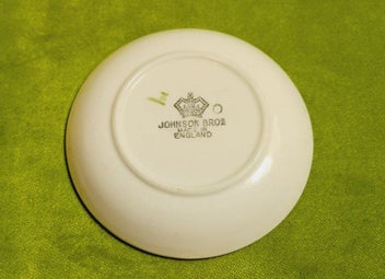 Listing 5 of 7 for JOHNSON BROTHERS "Friendly village" candy dishes