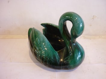 Listing 2 of 5 for BLUE MOUNTAIN SWAN VASE.