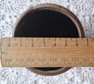 Listing 4 of 5 for Te Rona matte pot - 13cms x 6.5cms approx