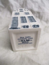 Listing 4 of 4 for KLM2 6976 - KLM Delft Blue Miniature House - No 10