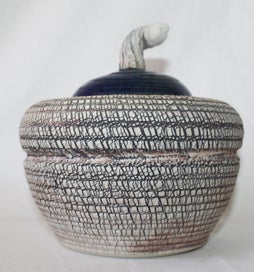 Listing 3 of 18 for +++ SUPERB POTTERY LIDDED URN/VESSEL +++