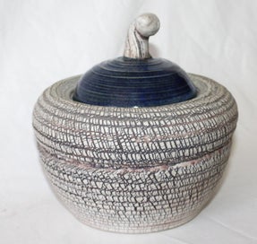 Listing 2 of 18 for +++ SUPERB POTTERY LIDDED URN/VESSEL +++