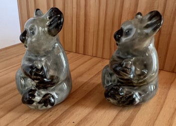 Listing 4 of 5 for Vintage Australian Darbyshire Pottery Koala Salt & Pepper Shakers