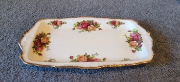 Listing 9 of 16 for Royal Albert Old Country Roses - 74 pieces