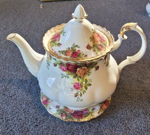Listing 1 of 16 for Royal Albert Old Country Roses - 74 pieces