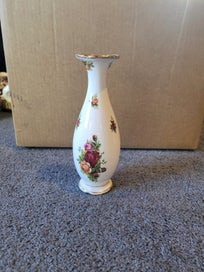 Listing 16 of 16 for Royal Albert Old Country Roses - 74 pieces