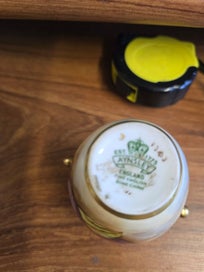 Listing 3 of 3 for Aynsley orchard gold signed fruit vase