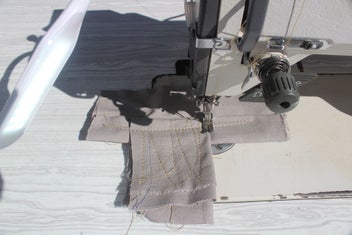 Listing 4 of 5 for SINGER 691 INDUSTRIAL SEWING MACHINE NEW SERVO MOTOR