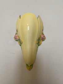 Listing 2 of 5 for *BEAUTIFUL ROYAL WINTON WALL VASE!*