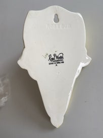 Listing 5 of 5 for *BEAUTIFUL ROYAL WINTON WALL VASE!*