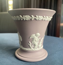 Listing 1 of 2 for Wedgwood Jasperware vase
