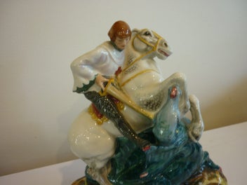 Listing 2 of 10 for ST GEORGE & DRAGON. ROYAL DOULTON HN2051 (1950-85)