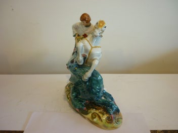 Listing 3 of 10 for ST GEORGE & DRAGON. ROYAL DOULTON HN2051 (1950-85)