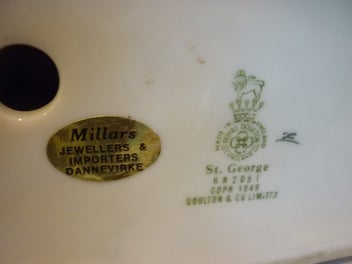 Listing 10 of 10 for ST GEORGE & DRAGON. ROYAL DOULTON HN2051 (1950-85)