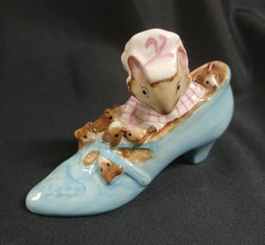 Listing 1 of 3 for *** Beswick Beatrix Potter figurine THE OLD WOMAN WHO LIVED IN A SHOE ***