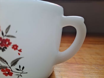 Listing 2 of 5 for Vintage Anchor Hocking Fire King Primrose creamer