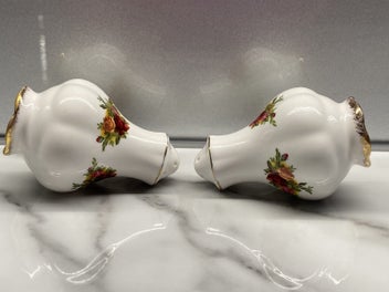 Listing 4 of 5 for Royal Albert Old Country Roses Pepper & Salt Shakers