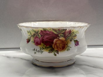 Listing 10 of 14 for Royal Albert Old Country Roses Sugar Bowl & Milk Jug / Creamer