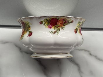 Listing 12 of 14 for Royal Albert Old Country Roses Sugar Bowl & Milk Jug / Creamer